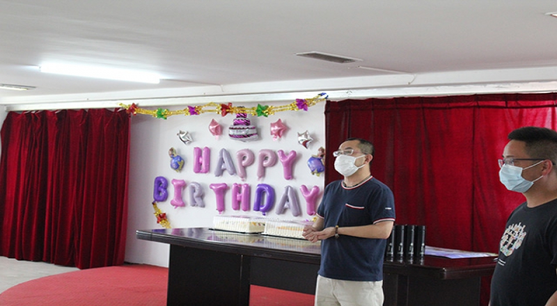 “感恩相遇，一路有你”焊網(wǎng)公司組織員工慶生會